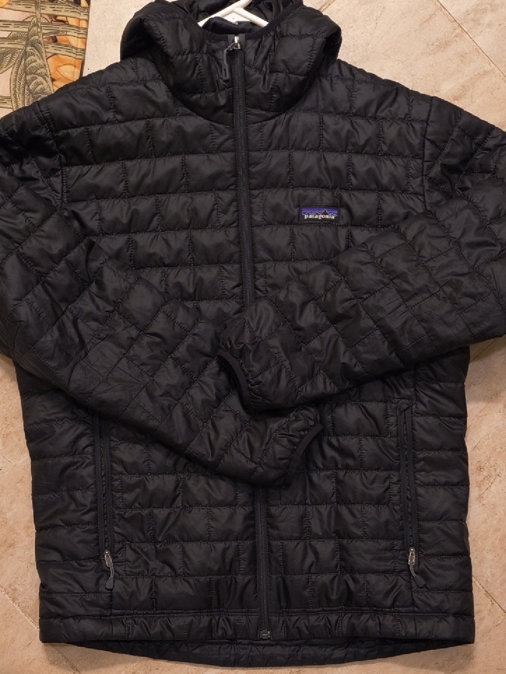 Patagonia Nano Puff Hoody (L) - Picture 6 of 10
